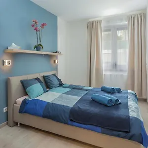 crvn4-terrace-freeparking.inbudapesthotels.com/