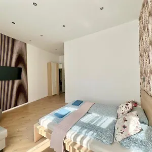 boutique-homer474-studio-apartment-balcony-freeparking.inbudapesthotels.com/