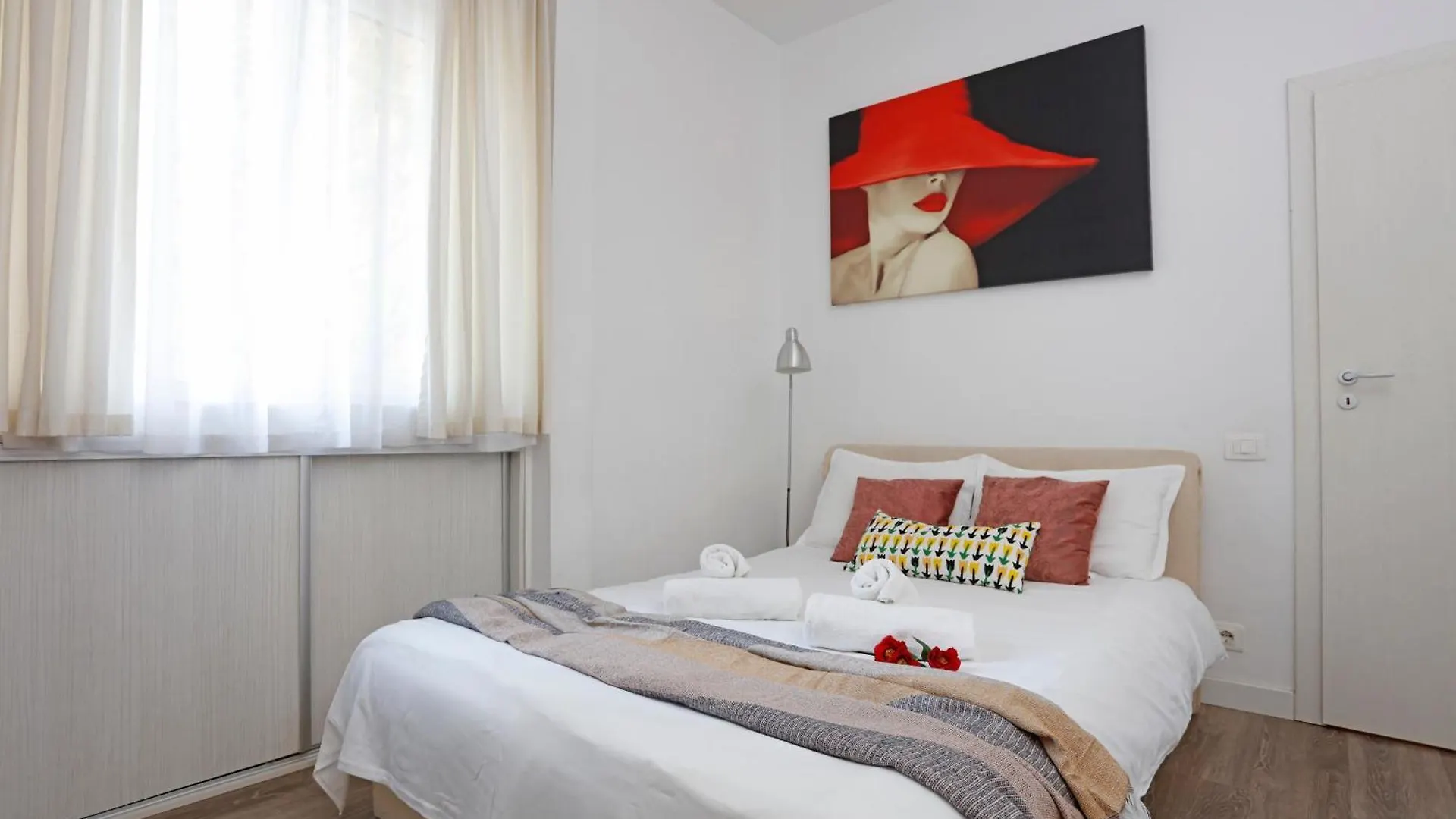 בוקרשט Lovely Victoriei Studio